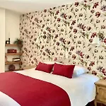 Hotel Les 7 Meuses - Restaurant & Hebergements Hoteliers - Insolites - Wellness - 3*