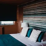 Les 7 Meuses - Restaurant & Hebergements Hoteliers - Insolites - Wellness - 3*