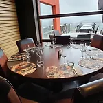 Les 7 Meuses - Restaurant & Hebergements Hoteliers - Insolites - Wellness - Hotel