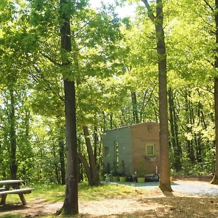 Les 7 Meuses - Restaurant & Hebergements Hoteliers - Insolites - Wellness - Отель Профондвиль