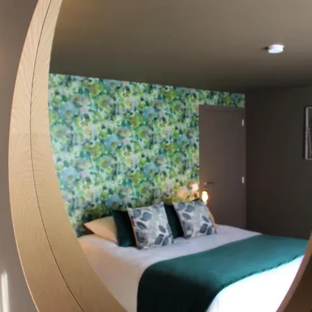 Les 7 Meuses - Restaurant & Hebergements Hoteliers - Insolites - Wellness -