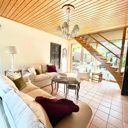 Отель Les 7 Meuses - Restaurant & Hebergements Hoteliers - Insolites - Wellness -