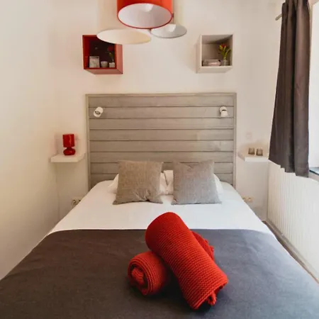 Отель Les 7 Meuses - Restaurant & Hebergements Hoteliers - Insolites - Wellness - 3*