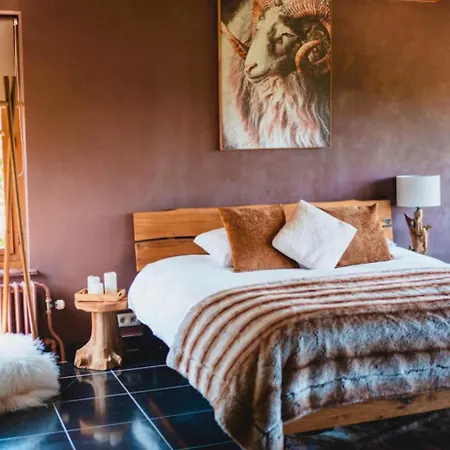 Отель Les 7 Meuses - Restaurant & Hebergements Hoteliers - Insolites - Wellness -