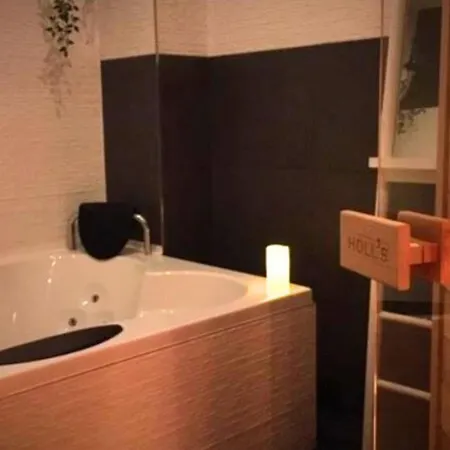 Les 7 Meuses - Restaurant & Hebergements Hoteliers - Insolites - Wellness - 3* Профондвиль