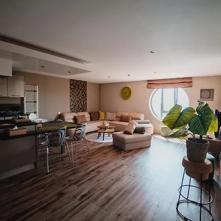 Les 7 Meuses - Restaurant&hébergements Hôteliers - Insolites - Wellness - Hotel 3*