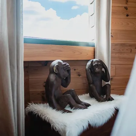 Les 7 Meuses - Restaurant & Hebergements Hoteliers - Insolites - Wellness - Профондвиль