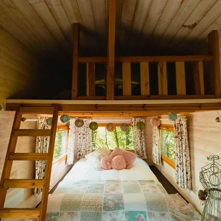 Les 7 Meuses - Restaurant & Hebergements Hoteliers - Insolites - Wellness -