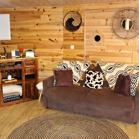 Les 7 Meuses - Restaurant & Hebergements Hoteliers - Insolites - Wellness - Отель