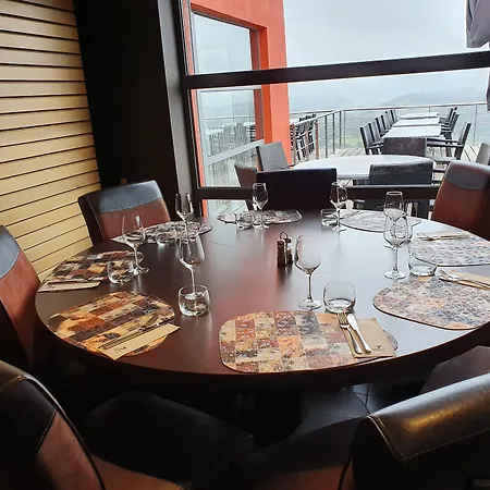 Les 7 Meuses - Restaurant&hébergements Hôteliers - Insolites - Wellness - Hotel