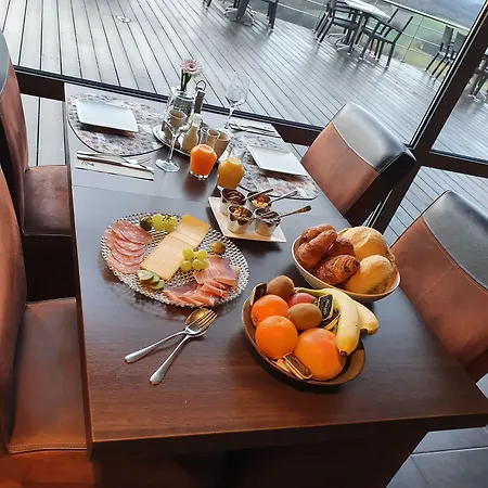 Les 7 Meuses - Restaurant&hébergements Hôteliers - Insolites - Wellness - Hotel Profondeville