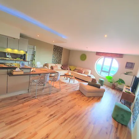 Hotel Les 7 Meuses - Restaurant&hébergements Hôteliers - Insolites - Wellness - Profondeville