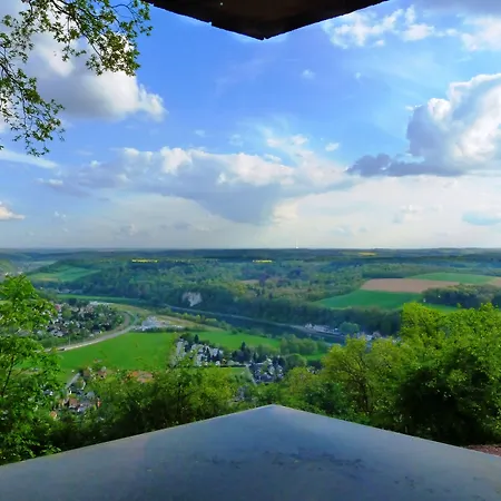 Les 7 Meuses - Restaurant & Hebergements Hoteliers - Insolites - Wellness - 3*