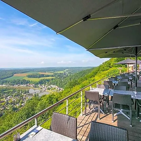 Les 7 Meuses - Restaurant & Hebergements Hoteliers - Insolites - Wellness - Hotell 3*