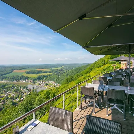 Отель Les 7 Meuses - Restaurant & Hebergements Hoteliers - Insolites - Wellness - Профондвиль